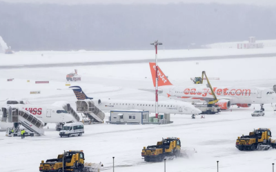 Nizza24 Week-End: Neve paralizza voli aerei – Michel Barnier già pensa al “Barnier II” – Canzoni di Natale: oggi, domani…o all’ultimo momento?